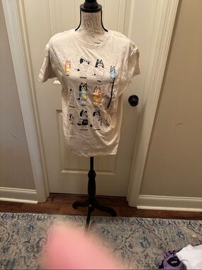 Kids White Short-Sleeve Graphic Tee with Character Print